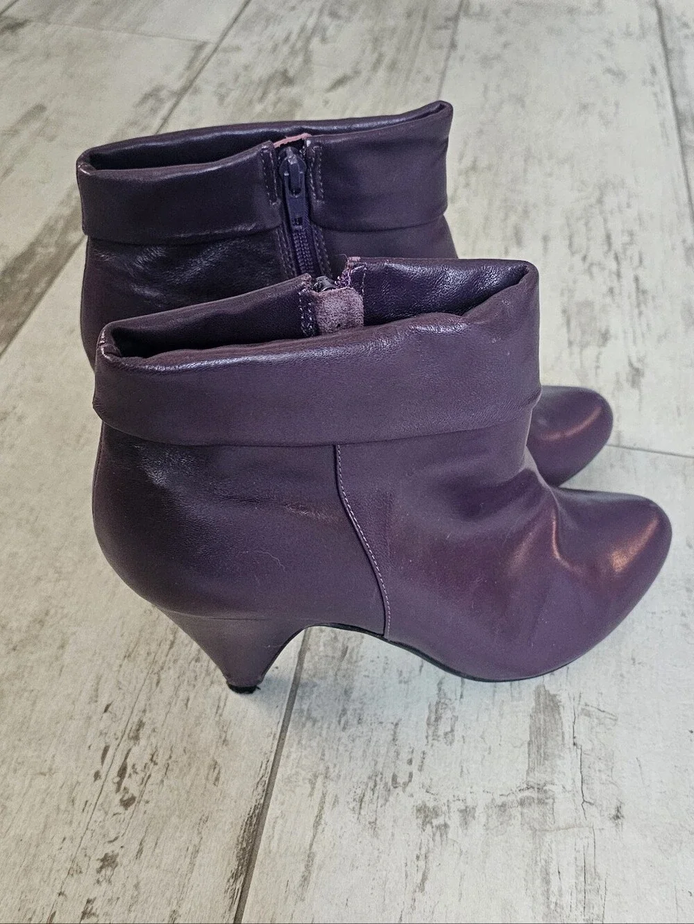 Steve Madden Purple Leather Women's Ankle Boots - Sleek Pointed Toe 80's - 10